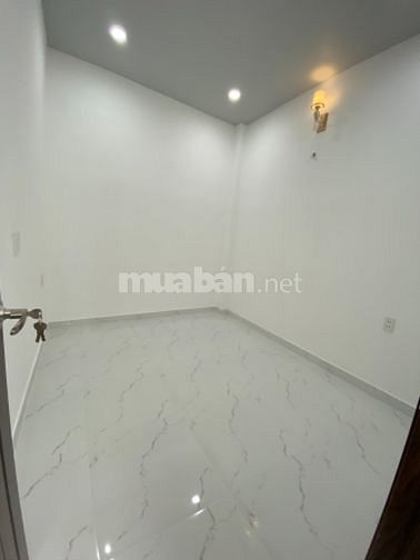 433/12 LÝ THÁI TỔ P9 Q10 - NHÀ ĐẸP SÁT MẶT TIỀN 