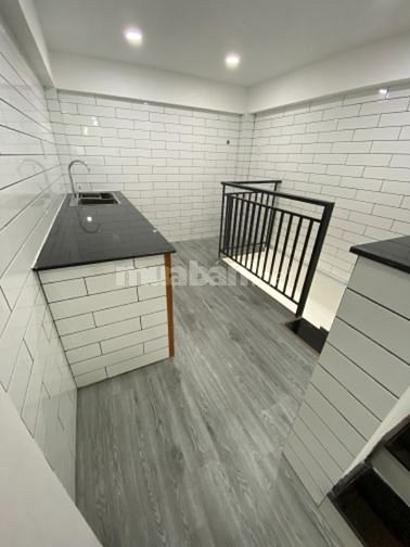 433/12 LÝ THÁI TỔ P9 Q10 - NHÀ ĐẸP SÁT MẶT TIỀN 