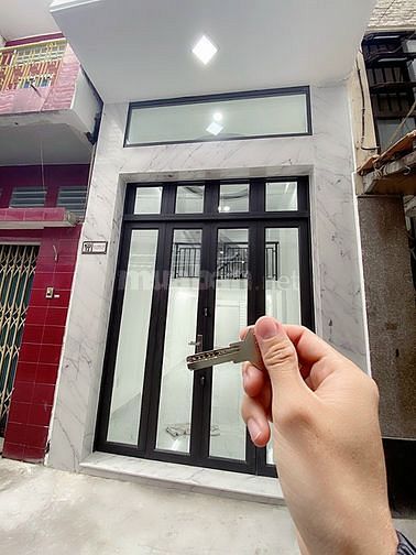 433/12 LÝ THÁI TỔ P9 Q10 - NHÀ ĐẸP SÁT MẶT TIỀN 