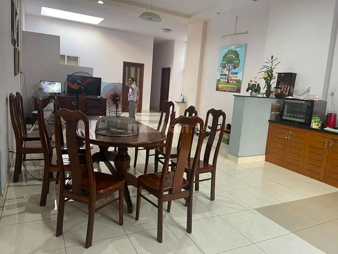 NHÀ ĐẸP 2 TẦNG SÁT MẶT TIỀN NGUYỄN VĂN QUÁ P.ĐHT Q12.5Mx25M DTCN 125M2