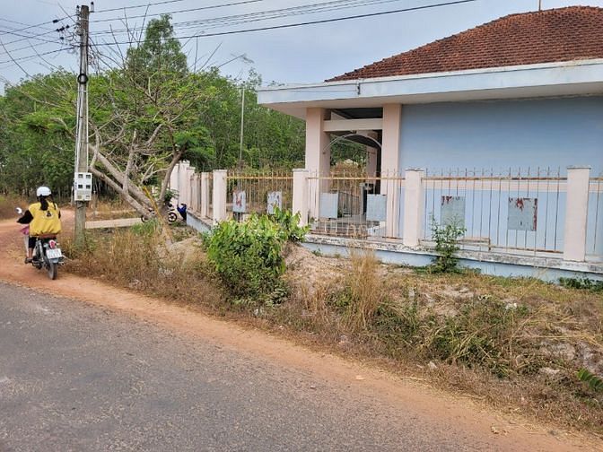 Còn vài lô liền kề 5x40 thổ cư đường nhựa. Gần KCN. Tìm NDT úp sọt