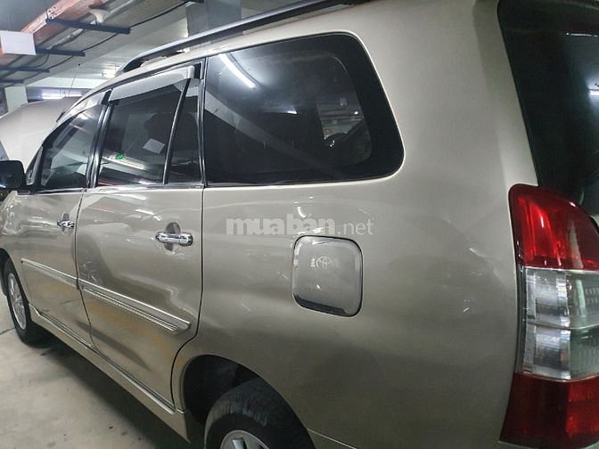 Bán xe Toyota Innova 2013 chính chủ đứng tên