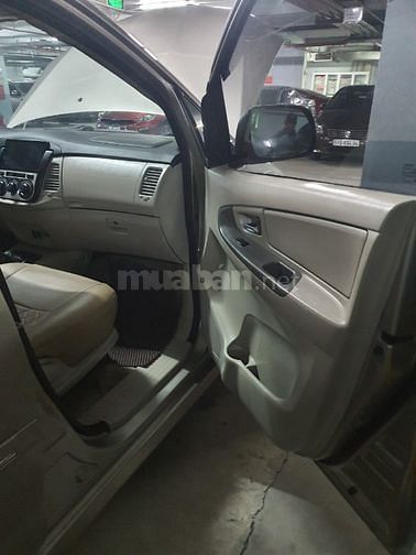 Bán xe Toyota Innova 2013 chính chủ đứng tên
