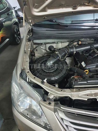 Bán xe Toyota Innova 2013 chính chủ đứng tên