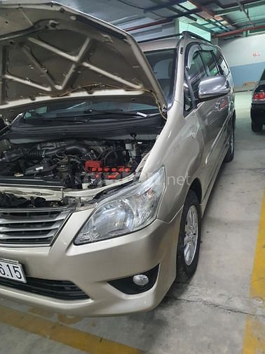 Bán xe Toyota Innova 2013 chính chủ đứng tên