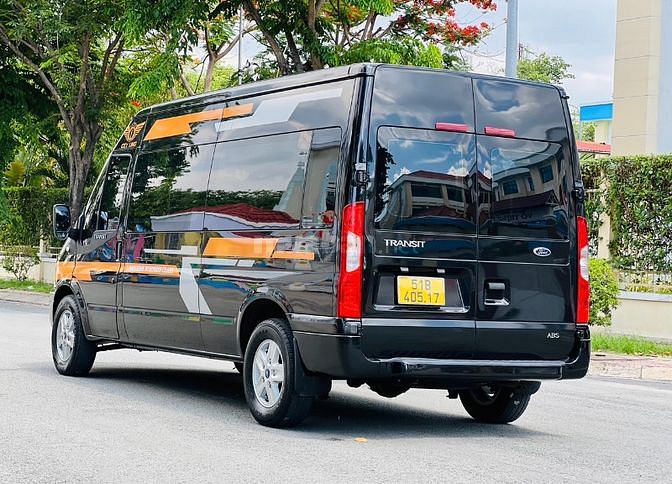 FORD TRANSIT 2018 máy dầu cực đẹp