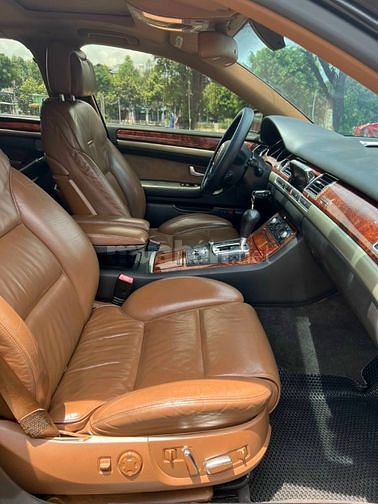 bán audi A8 bản cao cấp full 4.2L AT  xe chạy đạp dính lưng