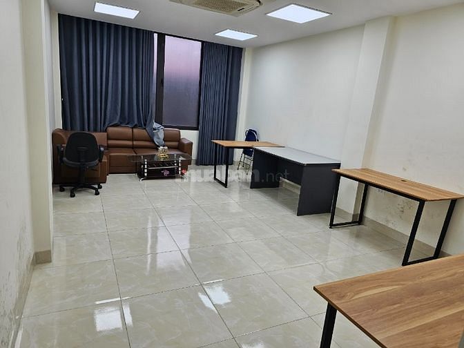 Bán nhà tòa nhà VP, tại Cầu Giấy, ôtô tránh-DT100m2x7 tầng thang máy 