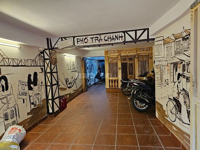 Bán nhà tòa nhà VP, tại Cầu Giấy, ôtô tránh-DT100m2x7 tầng thang máy 