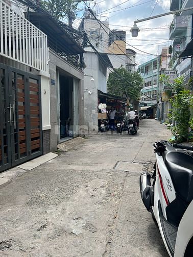 Nhà Bán Mặt tiền Hẻm 231 Dương Bá Trạc.P1.Quận 8.