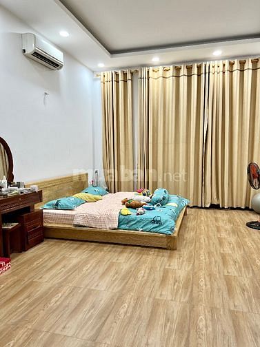 Nhà riêng 5m8 dài 20, 1 trệt 2 lầu, 1 sân thượng đường an Phú đông 25