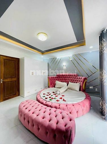 hẻm 1 sẹc 3 tầng lầu mới tiện kinh doanh spa p11 gv 
