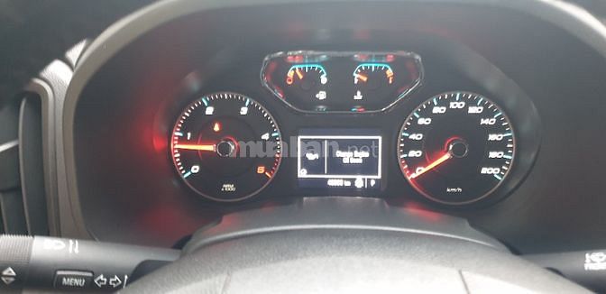 Chevrolet trailblazer LTZ 2 cầu máy dầu 2.5 tự động đời T12/2018 95%