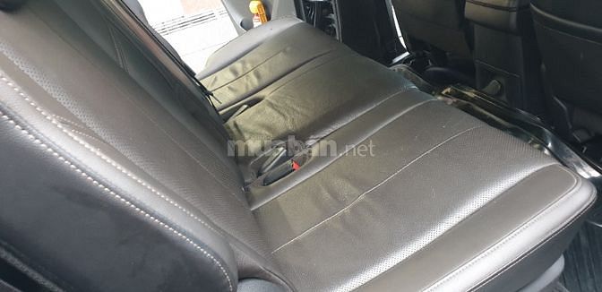Chevrolet trailblazer LTZ 2 cầu máy dầu 2.5 tự động đời T12/2018 95%