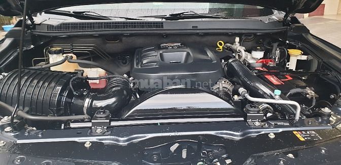Chevrolet trailblazer LTZ 2 cầu máy dầu 2.5 tự động đời T12/2018 95%