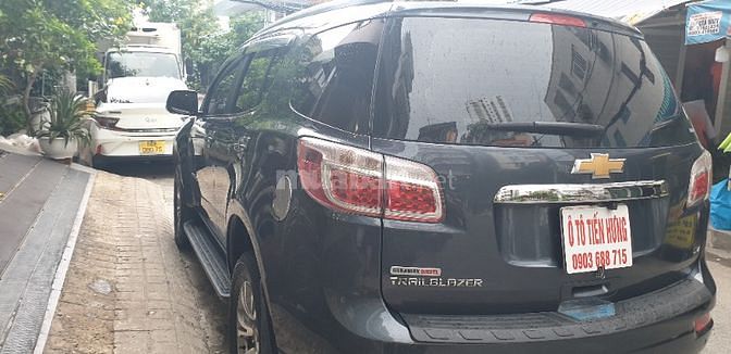 Chevrolet trailblazer LTZ 2 cầu máy dầu 2.5 tự động đời T12/2018 95%