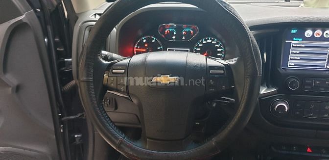 Chevrolet trailblazer LTZ 2 cầu máy dầu 2.5 tự động đời T12/2018 95%