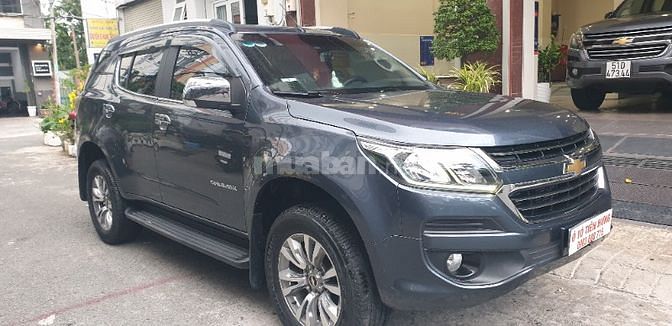 Chevrolet trailblazer LTZ 2 cầu máy dầu 2.5 tự động đời T12/2018 95%