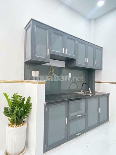 Nhà Phan Đình Phùng mới hoàn thiện xong, gần Cầu Kiệu,vào ở ngay