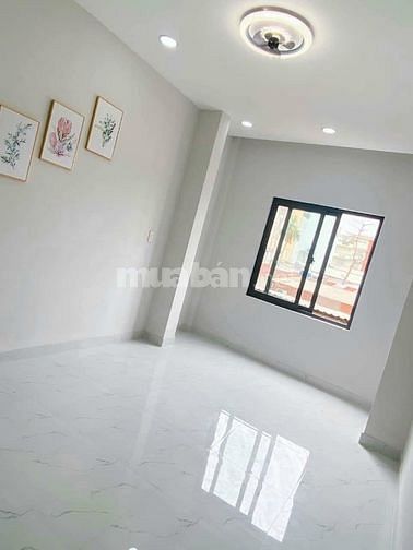 Nhà Phan Đình Phùng mới hoàn thiện xong, gần Cầu Kiệu,vào ở ngay