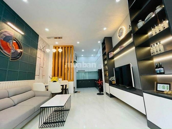 NHÀ 4 TẦNG BTCT - MỚI DỌN VÀO Ở NGAY - TẶNG FULL NỘI THẤT - SÁT HẺM XE