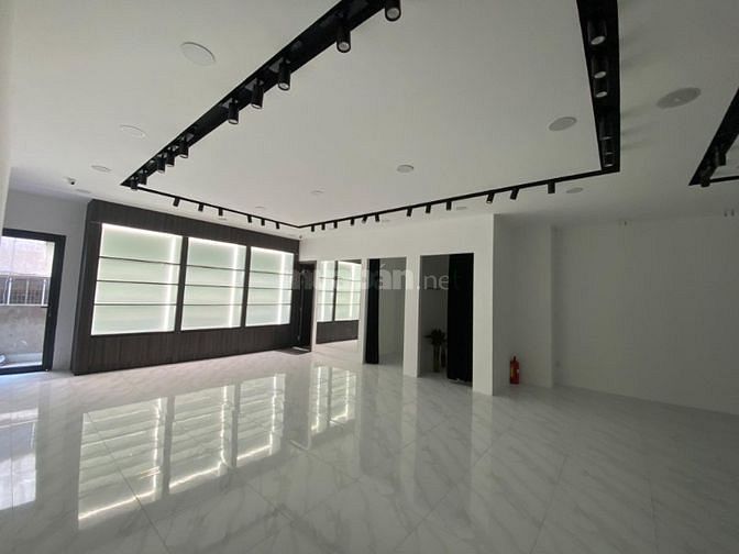 Cho thuê gấp nhà Mặt Tiền ngang 6m số 568B Đường 3/2, Quận 10