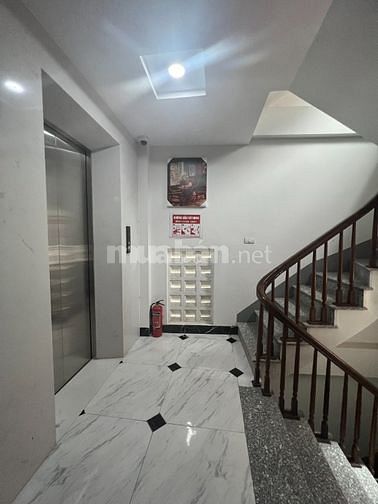 Bán tòa nhà 7 tầng, mới xây, sổ đỏ, ngõ 559 Kim Ngưu, Hai Bà Trưng