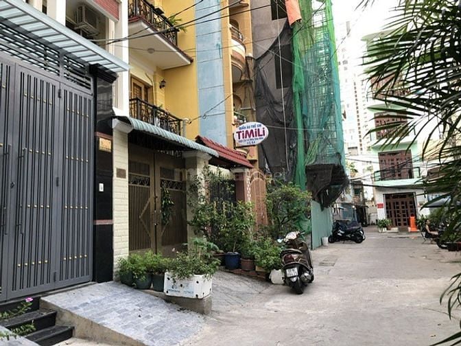 Homestay cao cấp nhà mới xây Đường Khánh Hội Q4 chỉ 1,6 triệu/ng giá b