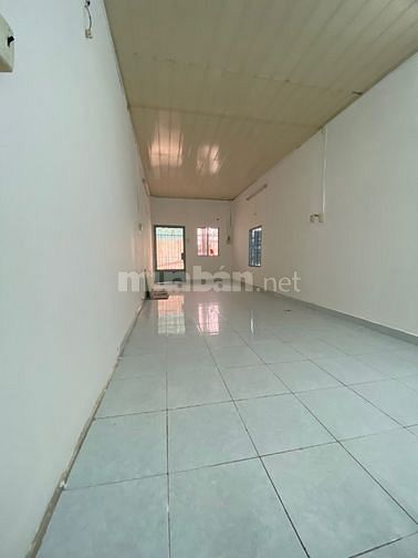 Cho thuê nhà góc 2 mặt hẻm xe hơi Lê Văn Duyệt, Bình Thạnh, chỉ 15tr