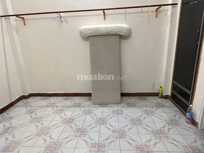 Phòng 25m2 Hẻm 497 Sư Vạn Hạnh. Giá 4,5 triệu