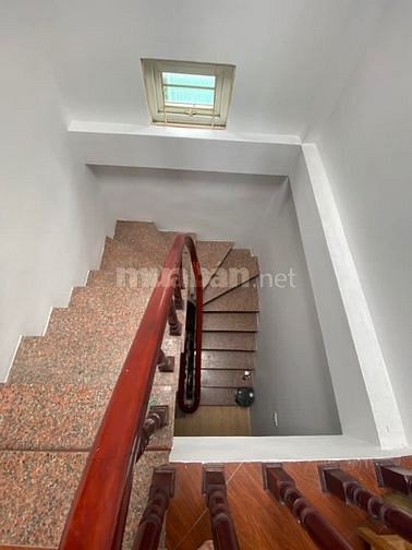 Bán nhà ngõ 296 phố Minh Khai quận Hai Bà Trưng. Ngõ nông gần phố 