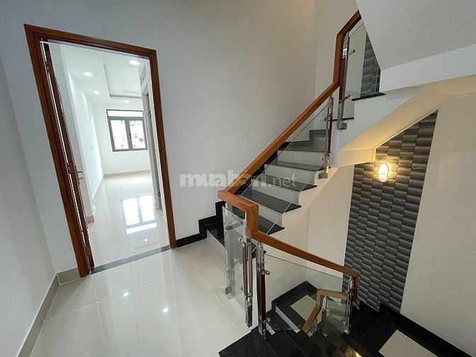 Nhà 3lầu(4x15) 6 phòng tk Singapore, Phan Đình Phùng-xem trang cá nhân