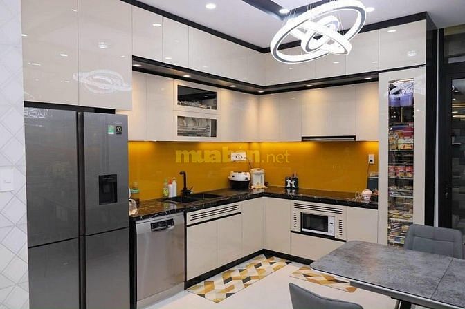 CẦN TIỀN ĐẦU TƯ BÁN NHÀ HXH HUỲNH VĂN BÁNH F13 PHÚ NHUẬN - 50M2 / SHR