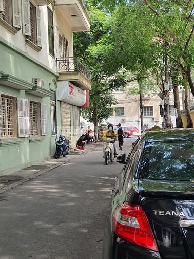 BÁN NHÀ 5 TẦNG LÔ GÓC ĐƯỜNG Ô TÔ TRÁNH ĐẸP LÊ THANH NGHỊ, KINH DOANH 