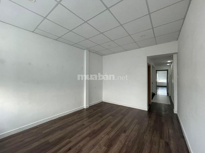 Cho thuê nhà góc 2MẶT TIỀN Lê Văn Sỹ, Phú Nhuận, ngang 4,5m nở hậu5,2m