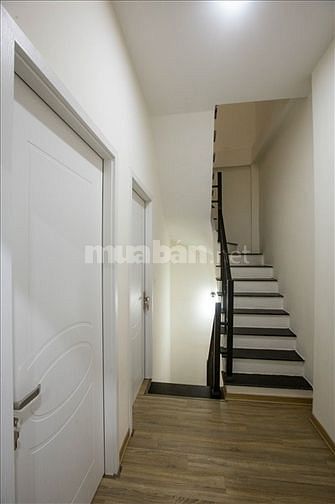 Bán nhà riêng ngõ 71 Tân Ấp DT32m2x3,5 tầng mới đẹp MT7,2m SĐCC