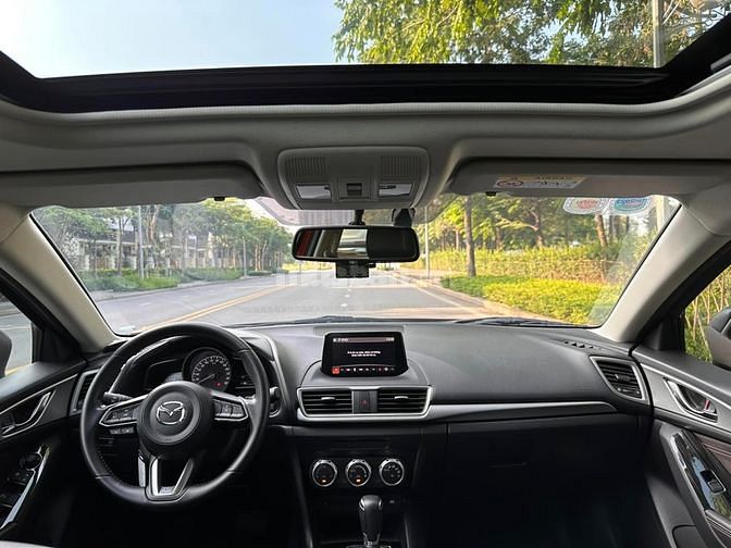Mazda 3 1.5AT sx 2018 - Chạy chuẩn hơn 3 vạn km- Xe đẹp xuất sắc.0