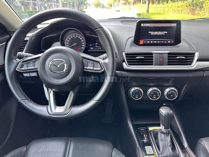 Mazda 3 1.5AT sx 2018 - Chạy chuẩn hơn 3 vạn km- Xe đẹp xuất sắc.0