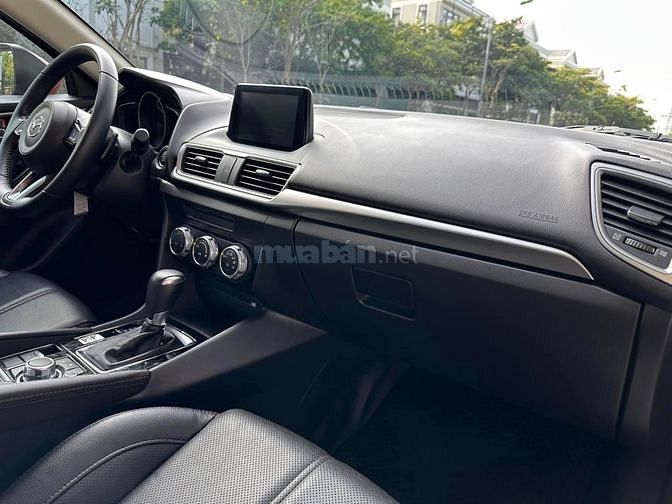 Mazda 3 1.5AT sx 2018 - Chạy chuẩn hơn 3 vạn km- Xe đẹp xuất sắc.0