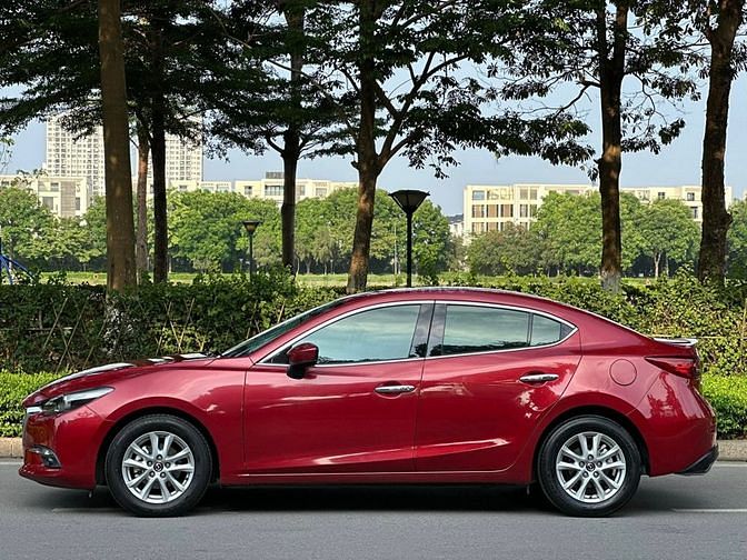 Mazda 3 1.5AT sx 2018 - Chạy chuẩn hơn 3 vạn km- Xe đẹp xuất sắc.0