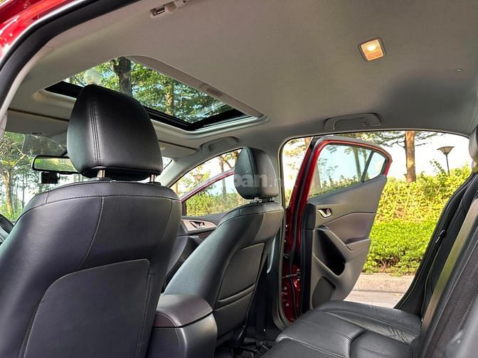 Mazda 3 1.5AT sx 2018 - Chạy chuẩn hơn 3 vạn km- Xe đẹp xuất sắc.0