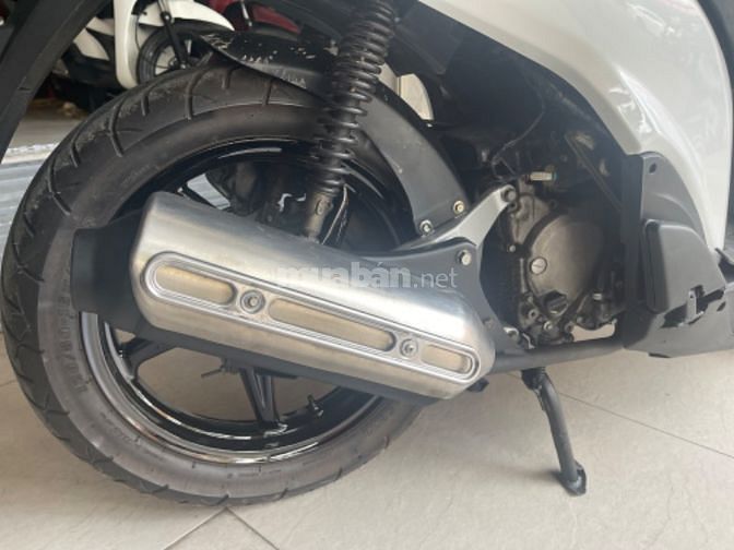 SH Ý 2010 tâm hồn honda sơn dọn mới tinh 