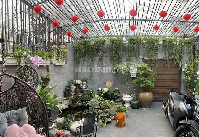 HXH Nhiêu Tứ, Q Phú Nhuận Nhà ngang 4,9x21,8m, Hậu 5,25m. 117,6m2