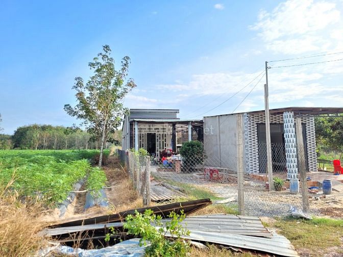 5x43. Đường nhựa, 215m2 thổ. Đường nhựa thông vào KCN. 525tr.
