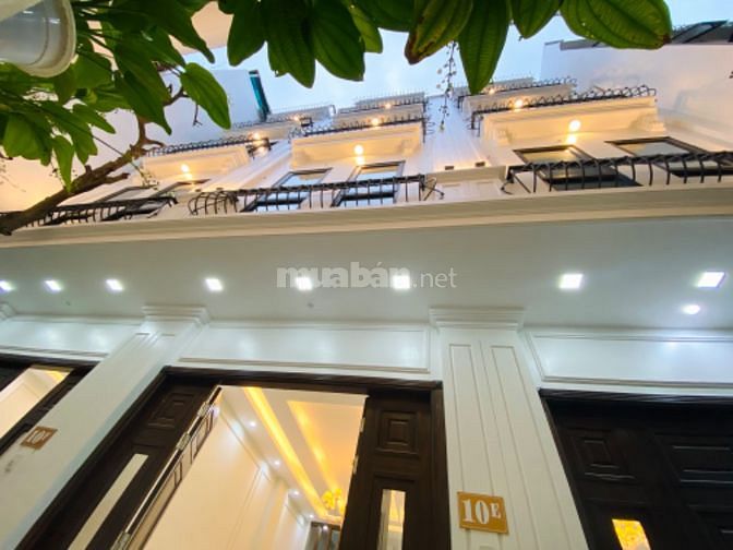 Bán gấp nhà xây mới 2023 số 10 ngõ 10 Hạ Yên Quyết , Yên Hoà - CG