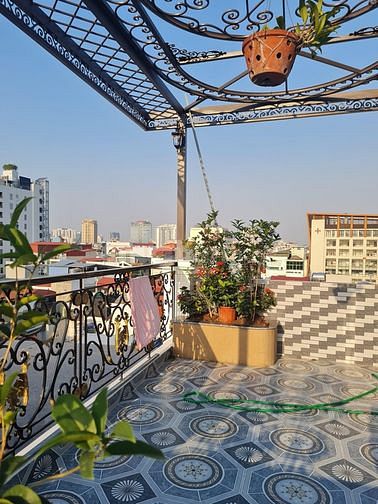 Bán nhà mặt phố Trung Liệt, Đống Đa 78m2, T2: 90m2, 10 tầng, mt 5.3m