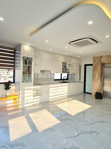 Bán nhà mặt phố Trung Liệt, Đống Đa 78m2, T2: 90m2, 10 tầng, mt 5.3m