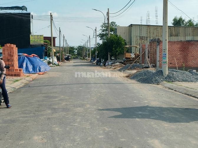 Cắt lỗ lô đất thổ 109m2 đường Nguyễn Văn Khạ giá 1tỷ250 thương lượng