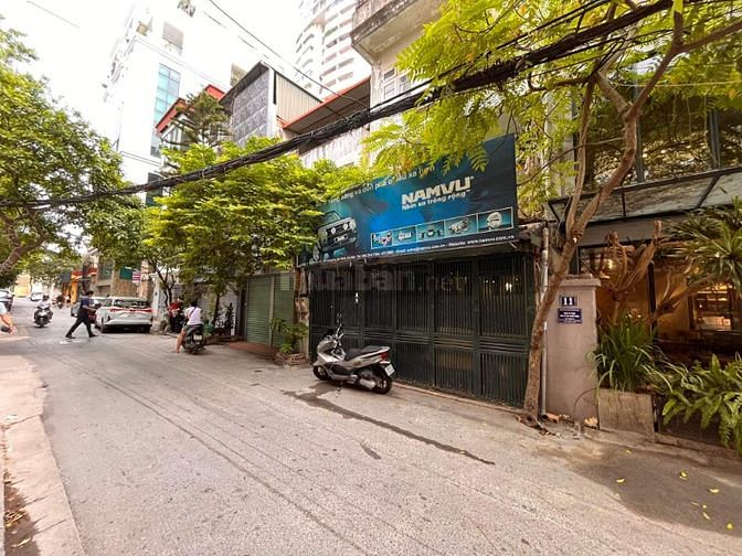 Cho thuê nhà ngõ 59 Láng Hạ 70m2 ba tầng 1 tum, mặt tiền 5m2