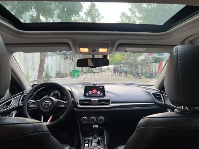 Chính chủ cần bán mazda 3 sedan đời 2018 bản FL giá 450 triệu
